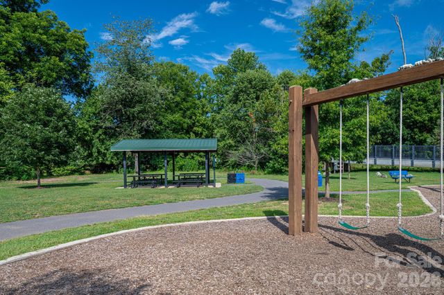 109 Riverside Drive, Cramerton, NC 28032