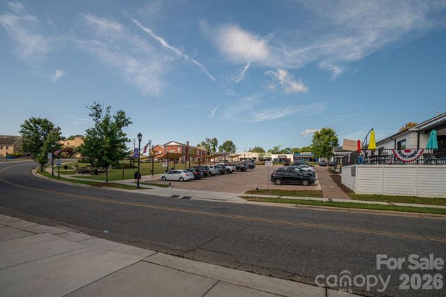 109 Riverside Drive, Cramerton, NC 28032