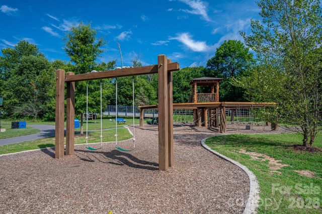 109 Riverside Drive, Cramerton, NC 28032