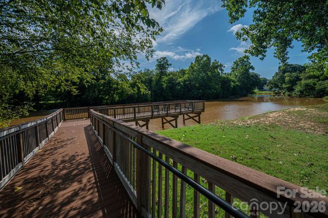 109 Riverside Drive, Cramerton, NC 28032