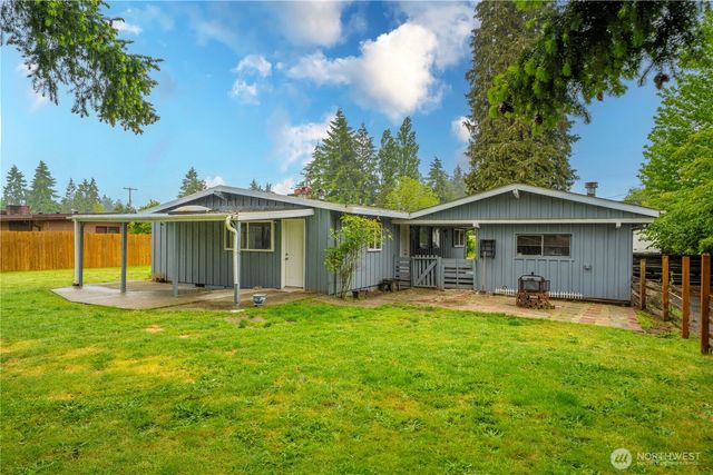 8909 Hipkins Road SW, Lakewood, WA 98498