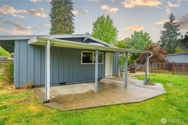 8909 Hipkins Road SW, Lakewood, WA 98498