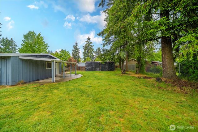 8909 Hipkins Road SW, Lakewood, WA 98498