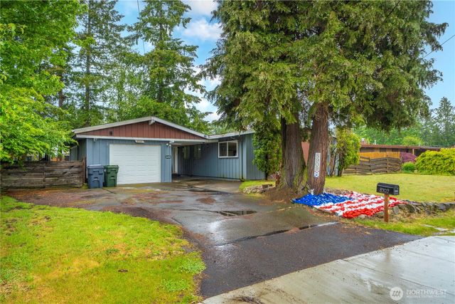 8909 Hipkins Road SW, Lakewood, WA 98498