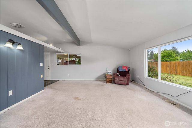 8909 Hipkins Road SW, Lakewood, WA 98498