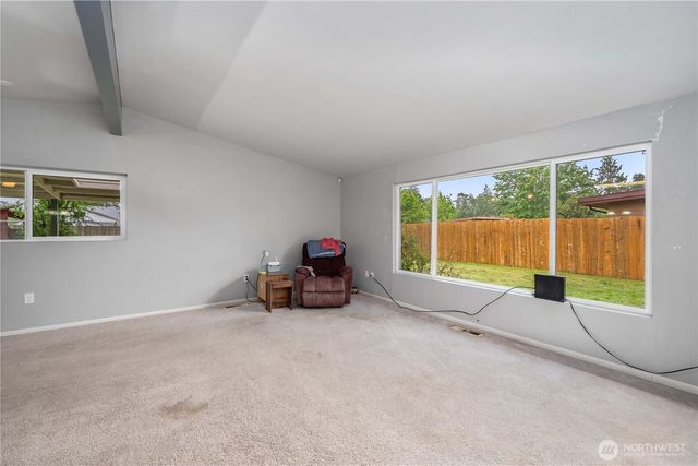 8909 Hipkins Road SW, Lakewood, WA 98498