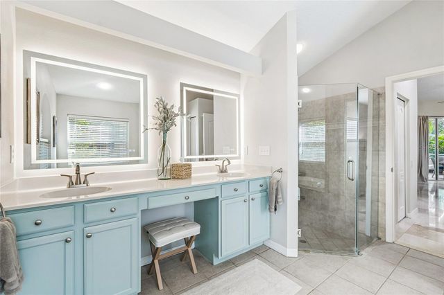 19104 NATURE PALM LANE, Tampa, FL 33647