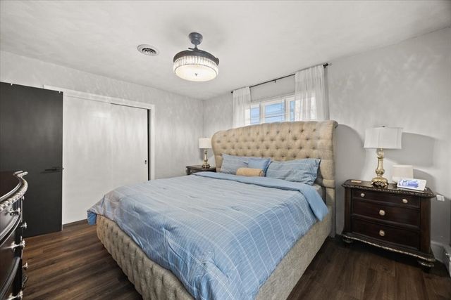 941 Bartlett St, New Bedford, MA 02745