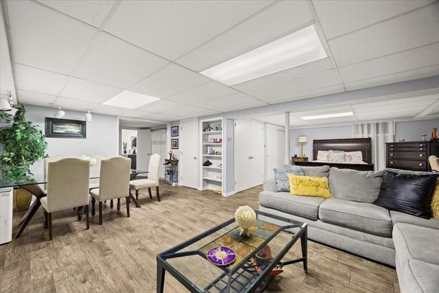 941 Bartlett St, New Bedford, MA 02745