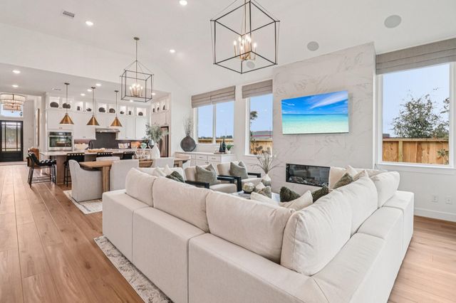 612 Deep Sands Drive, Waller, TX 77447