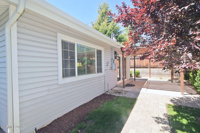 1014 W Winnie Lane, Carson City, NV 89703