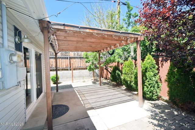 1014 W Winnie Lane, Carson City, NV 89703