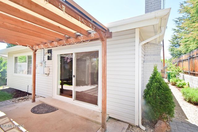 1014 W Winnie Lane, Carson City, NV 89703