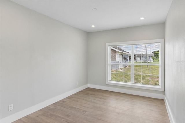 2555 MAPLE AVENUE, Lake Wales, FL 33898
