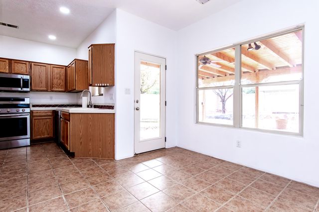 10315 Pintura Place NW, Albuquerque, NM 87114