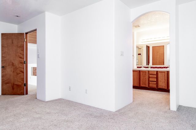 10315 Pintura Place NW, Albuquerque, NM 87114