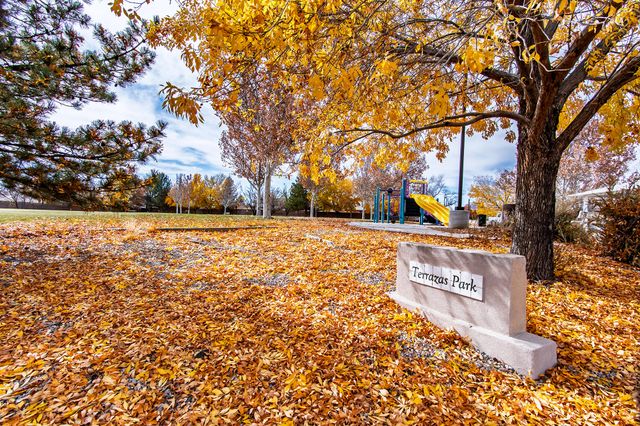 10315 Pintura Place NW, Albuquerque, NM 87114