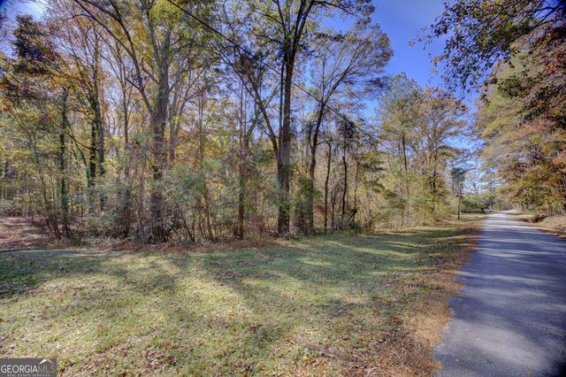 405 W Richardson Street, Oxford, GA 30054