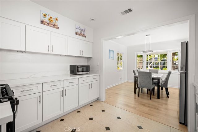 590 N DAISY AVE, Pasadena, CA 91107