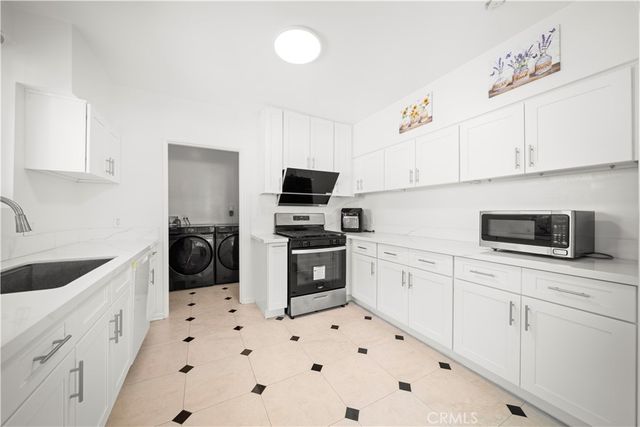 590 N DAISY AVE, Pasadena, CA 91107