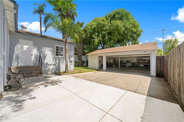 590 N DAISY AVE, Pasadena, CA 91107