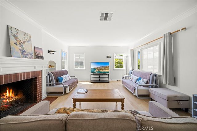590 N DAISY AVE, Pasadena, CA 91107