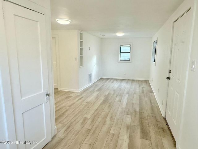 1077 WILLOW BRANCH Avenue, Jacksonville, FL 32205