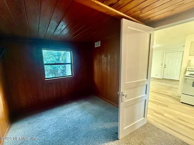 1077 WILLOW BRANCH Avenue, Jacksonville, FL 32205