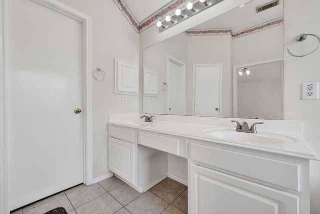 15903 Timber Chase Drive, Houston, TX 77082