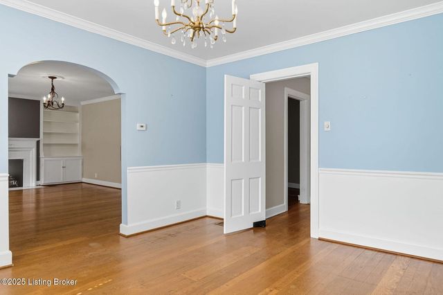 1719 Trevilian Way, Louisville, KY 40205