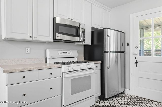 1719 Trevilian Way, Louisville, KY 40205