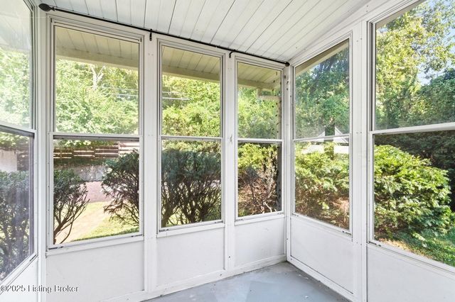 1719 Trevilian Way, Louisville, KY 40205