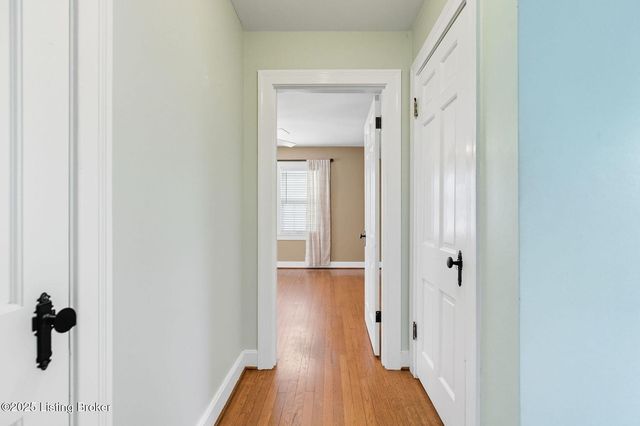 1719 Trevilian Way, Louisville, KY 40205