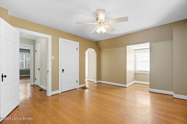 1719 Trevilian Way, Louisville, KY 40205