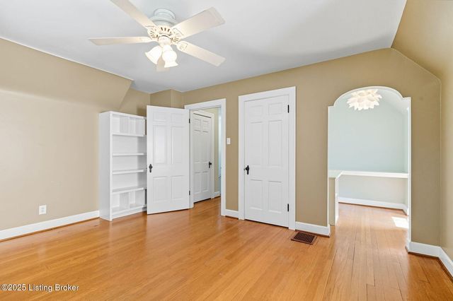 1719 Trevilian Way, Louisville, KY 40205