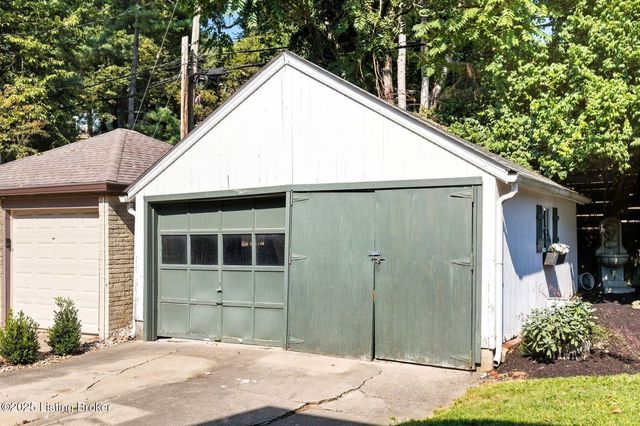 1719 Trevilian Way, Louisville, KY 40205