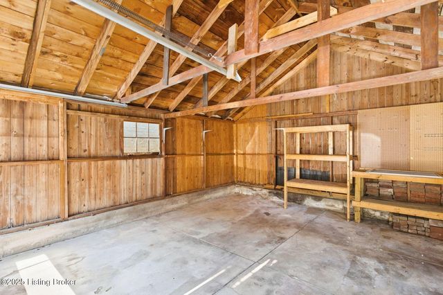 1719 Trevilian Way, Louisville, KY 40205