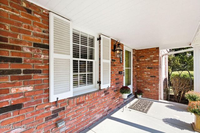 1719 Trevilian Way, Louisville, KY 40205