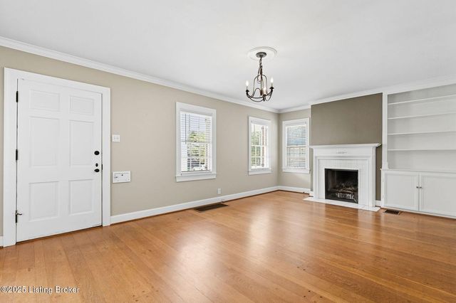 1719 Trevilian Way, Louisville, KY 40205