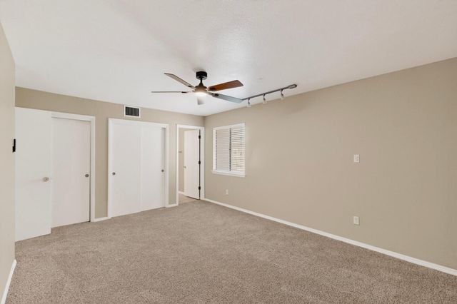 921 Country Club Drive SE APT J, Rio Rancho, NM 87124