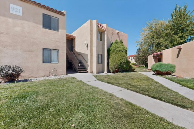 921 Country Club Drive SE APT J, Rio Rancho, NM 87124