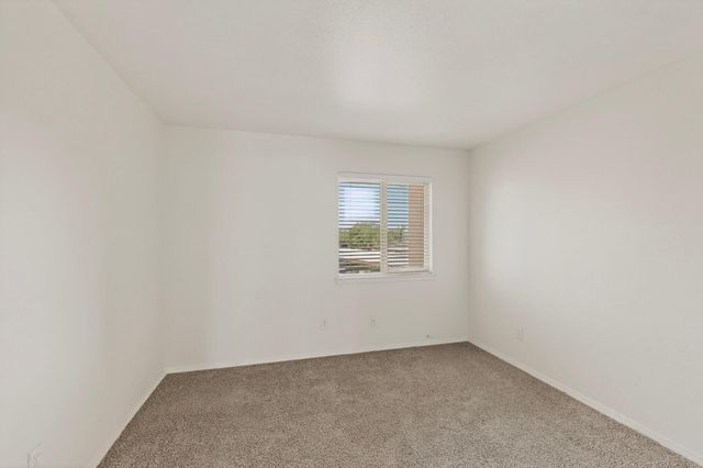 921 Country Club Drive SE APT J, Rio Rancho, NM 87124