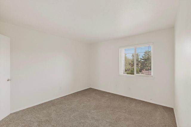 921 Country Club Drive SE APT J, Rio Rancho, NM 87124