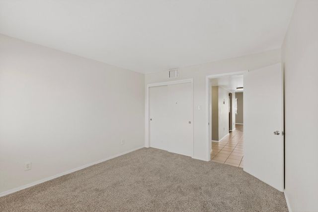 921 Country Club Drive SE APT J, Rio Rancho, NM 87124