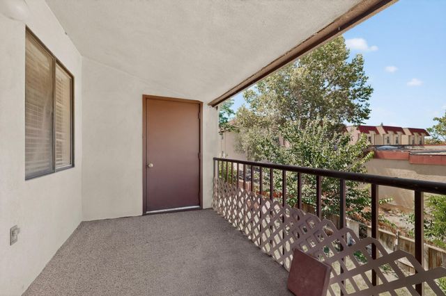 921 Country Club Drive SE APT J, Rio Rancho, NM 87124
