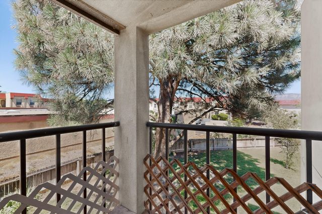 921 Country Club Drive SE APT J, Rio Rancho, NM 87124