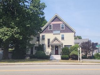 399 S Main St, Haverhill, MA 01835