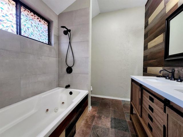11703 Lorene Avenue, Midwest City, OK 73130