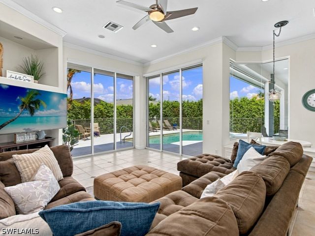 980 Fieldstone DR, Marco Island, FL 34145