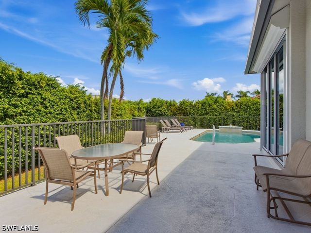 980 Fieldstone DR, Marco Island, FL 34145